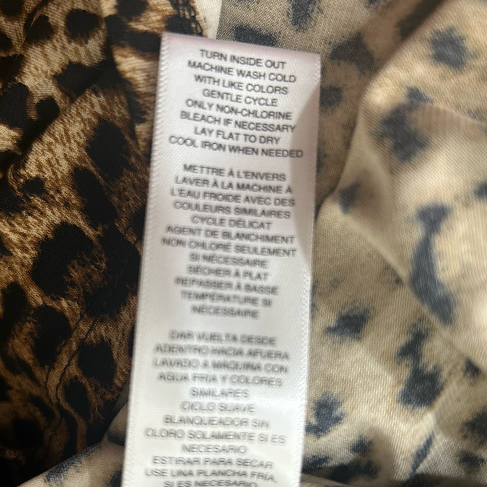 Michael Kors Women’s Dark Camel Leopard Print Wrap Dress size Medium - Picture 14 of 14